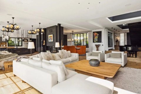 Вилла с 7 спальнями в Мужен, Франция №68075 12