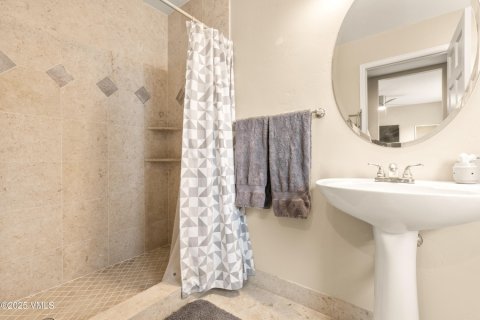 4 bedrooms House in Gypsum, USA No. 78468 26