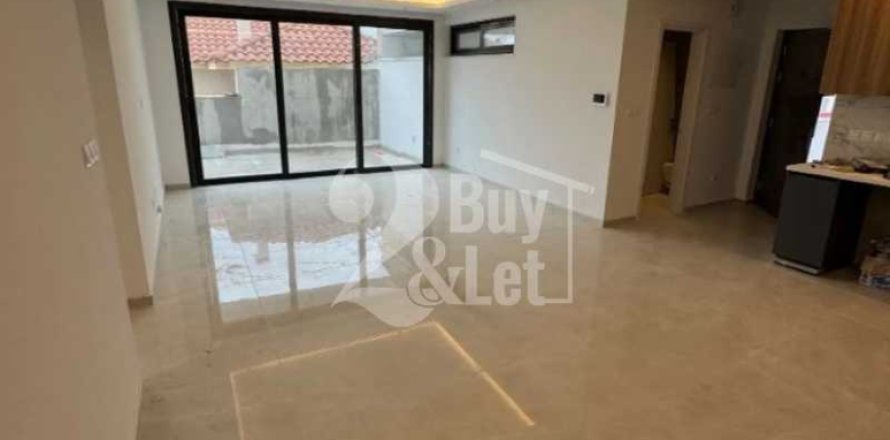 4 bedrooms Apartment in Agios Athanasios, Cyprus No. 79756