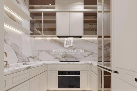 4 bedrooms Apartment in Nguyen Thi Minh Khai, Vietnam No. 89563 13