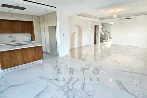 4 bedrooms House in Limassol, Cyprus No. 63279 1