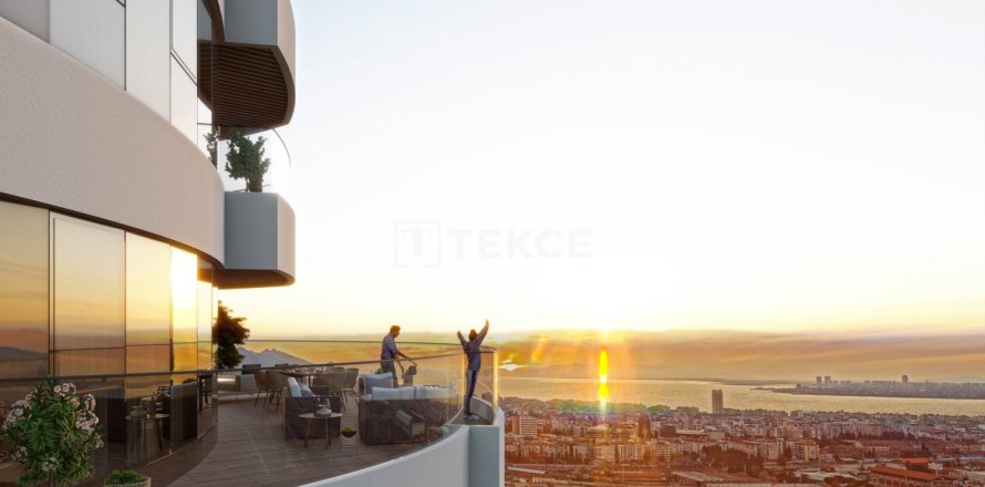 5 bedrooms Penthouse in Izmir, Turkey No. 17504