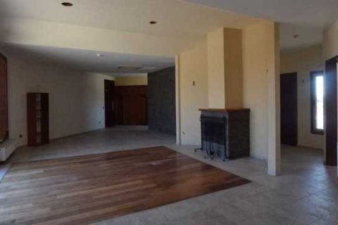 Дом с 7 спальнями в Палеометохо, Кипр №39659 2