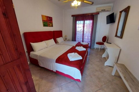 18 rooms Hotel in Chalkidiki, Greece No. 60679 5