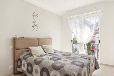 2 chambres Appartement à Cannes, France No. 100275 9