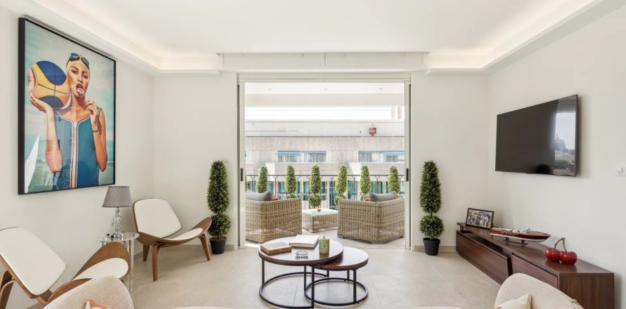 2 chambres Appartement à Cannes, France No. 100275