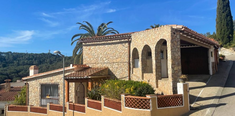 5 bedrooms Properties in Trieu Hai, Vietnam No. 25158