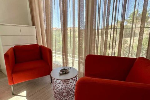 Дом с 6 спальнями в Агиос Афанасиос, Кипр №73333 5