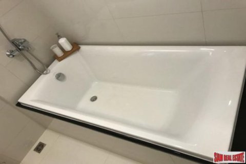 2 bedrooms Apartment in Bangkok, Thailand No. 96864 11