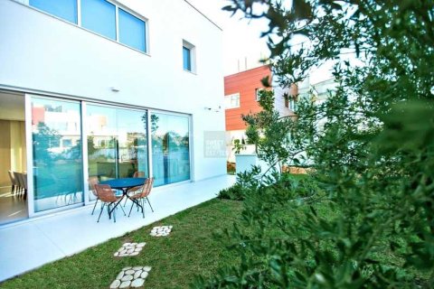 4 bedrooms House in Ayia Napa, Cyprus No. 32068 7