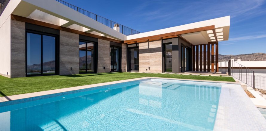 3 bedrooms Villa in Polop, Spain No. 123412