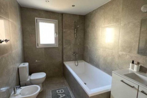 4 bedrooms Apartment in Germasogeia, Cyprus No. 102474 12