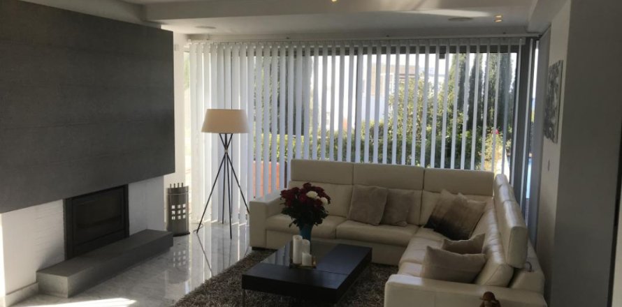 3 dormitorios Villa en Paphos, Cyprus No. 106004