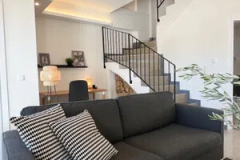 15 rooms Building in Kavala, Greece No. 117725 4