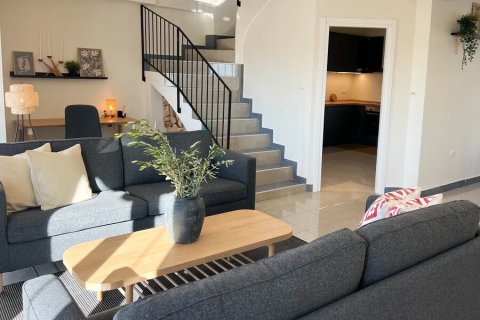 15 rooms Building in Kavala, Greece No. 117725 3