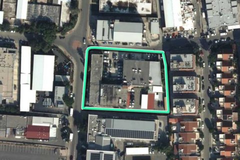 Commercial property in Enkomi, Cyprus No. 81895 1