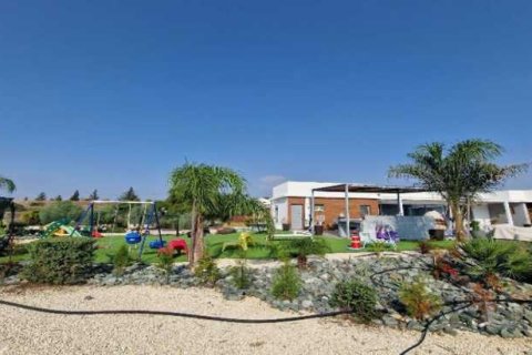 5 bedrooms Villa in Pano Deftera, Cyprus No. 100898 8