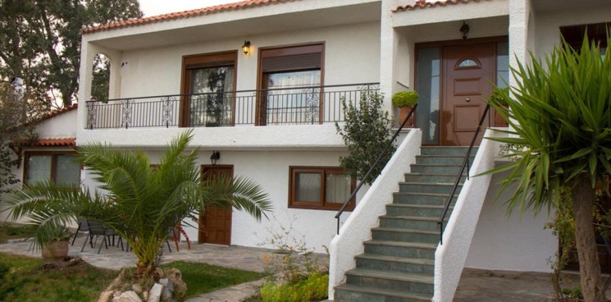 6 bedrooms House in Rafina, Greece No. 59746