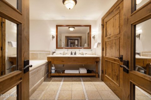 3 bedrooms Condo  in Vail, USA No. 76733 15