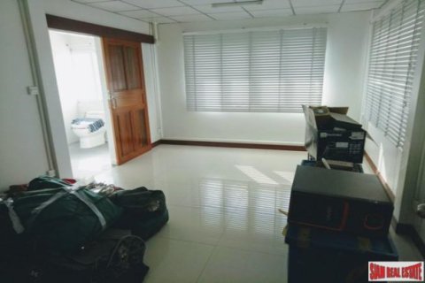 5 bedrooms House in Bangkok, Thailand No. 96046 21