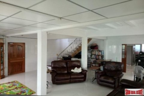 5 bedrooms House in Bangkok, Thailand No. 96046 15