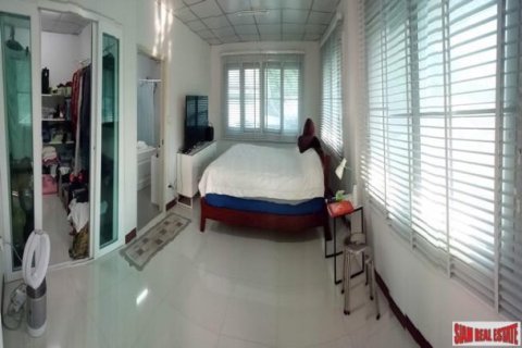 5 bedrooms House in Bangkok, Thailand No. 96046 19