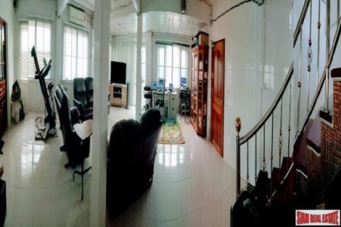 5 bedrooms House in Bangkok, Thailand No. 96046 14