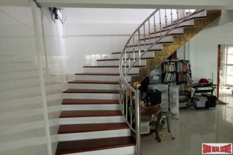 5 bedrooms House in Bangkok, Thailand No. 96046 23