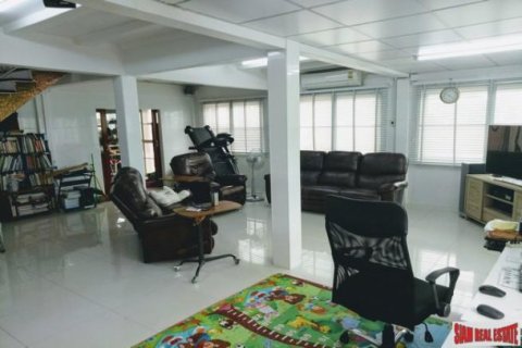 5 bedrooms House in Bangkok, Thailand No. 96046 17