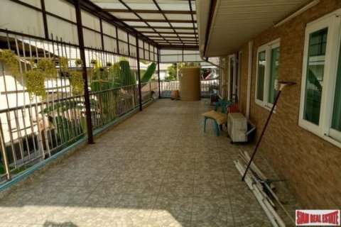 5 bedrooms House in Bangkok, Thailand No. 96046 24