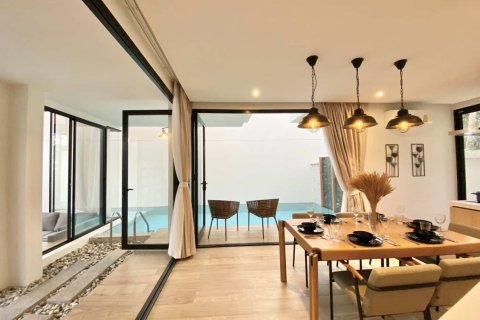 3 bedrooms Villa in Phuket, Thailand No. 1675 10