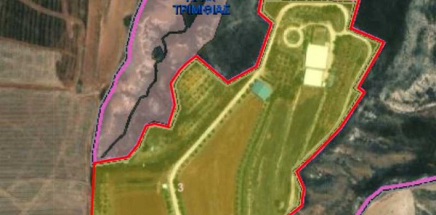 Commercial property in Agios Ioannis Malountas, Cyprus No. 76111