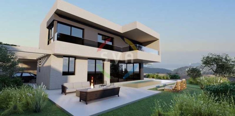 Вилла с 5 спальнями в Пареклисия, Кипр №29997