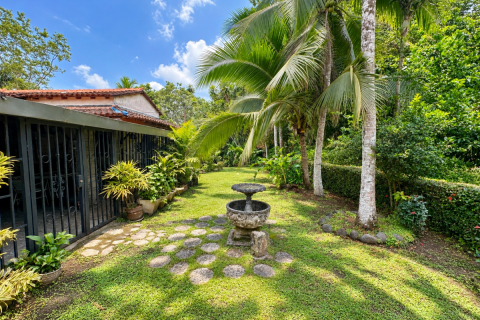 4 bedrooms House in Panama City, Panama No. 129277 8