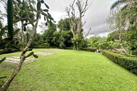 4 bedrooms House in Panama City, Panama No. 129277 5