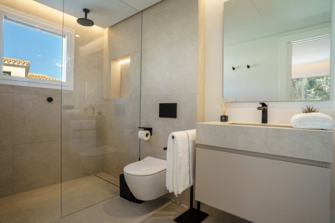 5 bedrooms Villa in Thuan Nam, Vietnam No. 27572 12