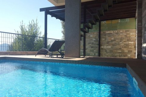 Дом с 3 спальнями в Котор, Черногория №66751 3