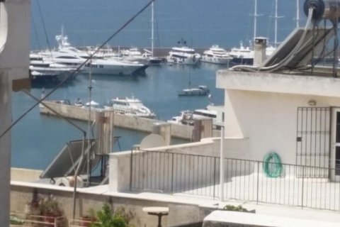 6 chambres Bâtiment à Piraeus, Greece No. 54983 5