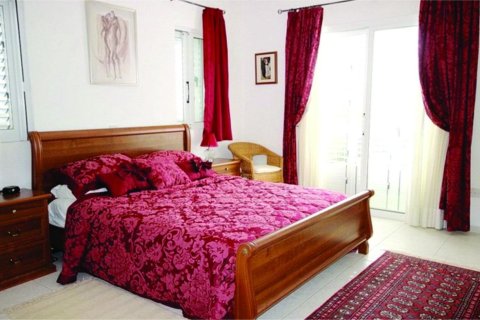 2 bedrooms Villa in Paphos, Cyprus No. 105596 8