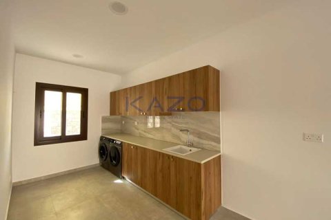 4 bedrooms Villa in Souni–Zanatzia, Cyprus No. 72380 16