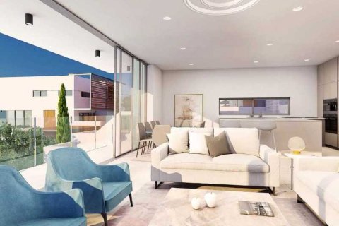 6 bedrooms House in Chloraka, Cyprus No. 39689 1