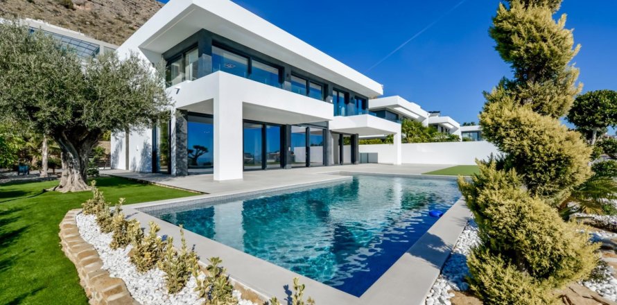 8 dormitorios Villa en Benidorm, Spain No. 111131