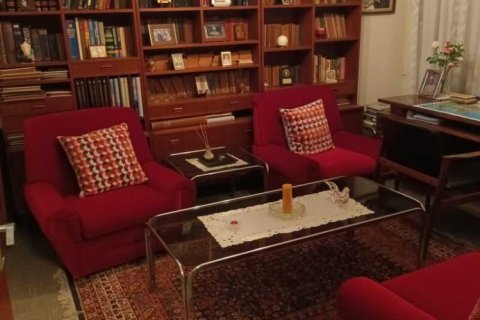 Дом с 3 спальнями в Строволос, Кипр №81328 4