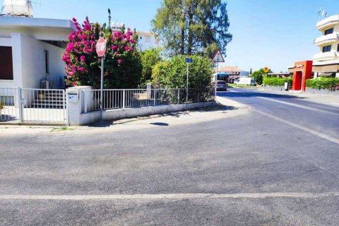 Дом с 3 спальнями в Строволос, Кипр №81328 13