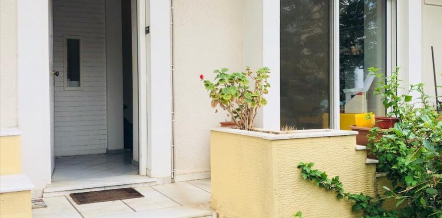 79m² Commercial property en Vrilissia, Greece No. 109519