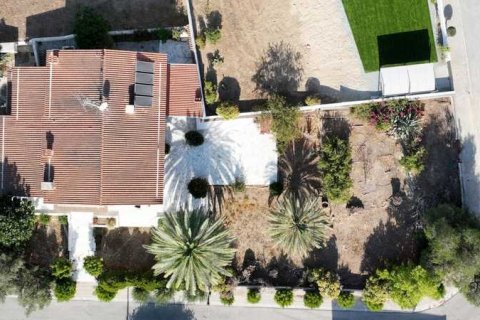 Вилла с 3 спальнями в Агландзия, Кипр №84072 15