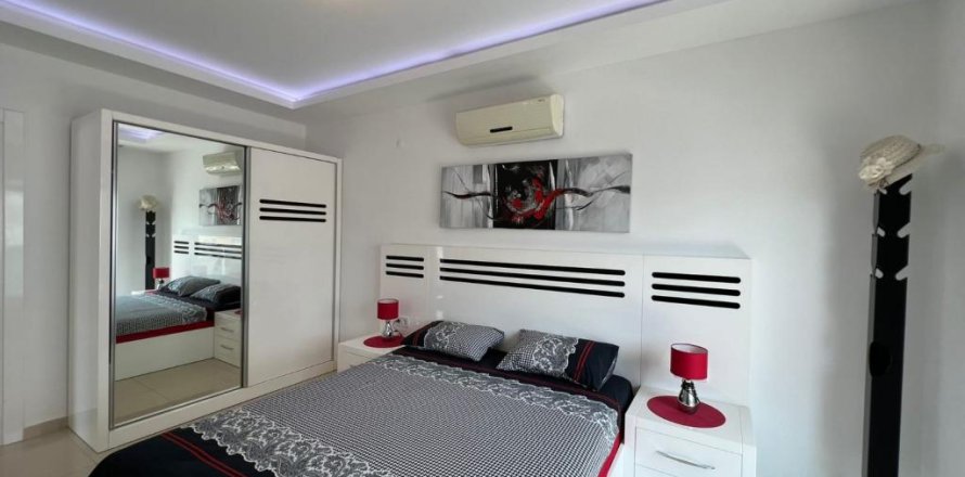 3 rooms Apartment in Oba, Turkey No. 17698