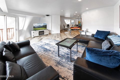 4 bedrooms Condo  in Vail, USA No. 78726 3