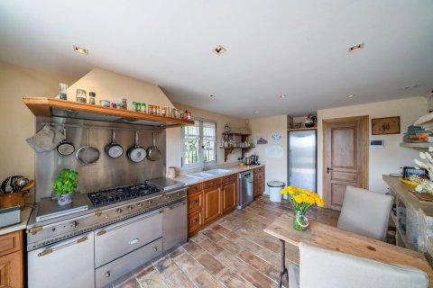 4 bedrooms Villa in Valbonne, France No. 69066 13