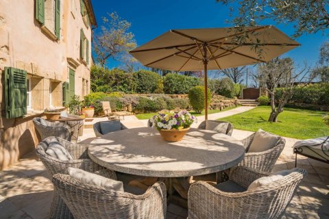 4 bedrooms Villa in Valbonne, France No. 69066 5